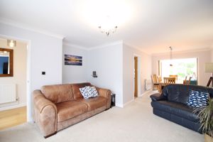 Lounge/Diner- click for photo gallery